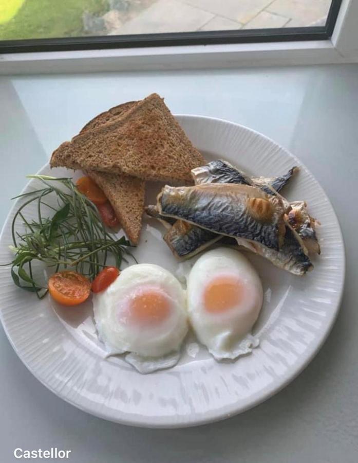 Castellor Bed & Breakfast Cemaes Bay Buitenkant foto