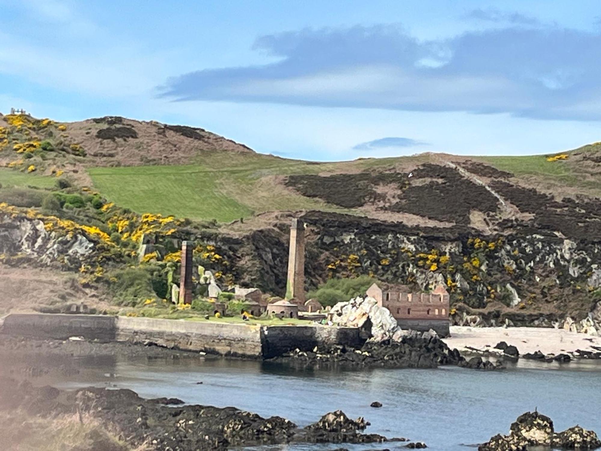 Castellor Bed & Breakfast Cemaes Bay Buitenkant foto